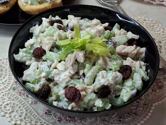 Салат с сельдереем