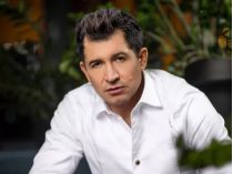 Андрій Джеджула зворушливо привітав дочку Емілію з 5-ти місяччям