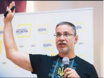 Валерій Пекар&nbsp;— про мультикризу в Україні. Фото із соцмережі