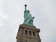Трамп ініціює перевірку всіх українських біженців, прийнятих за&nbsp;часів Байдена