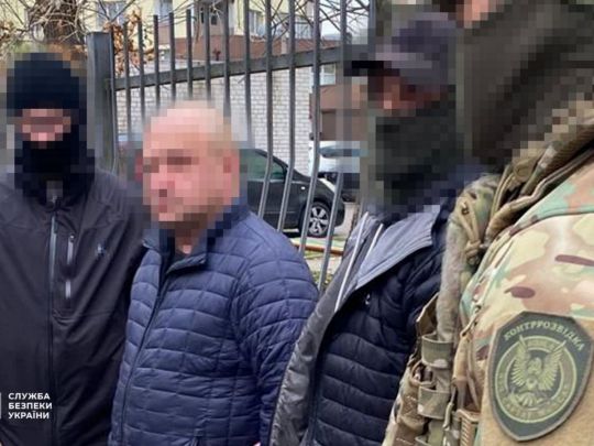 У Запоріжжі співробітник медзакладу готував підрив бійця ЗСУ. Фото СБУ