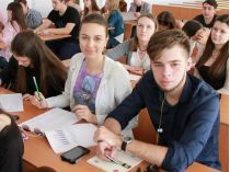 Студенти у Вінниці. Фото з сайту www.dw.com