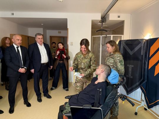 З вибаченнями до веретарана приходили банкіри. Фото зі сторінки «ПриватБанку»