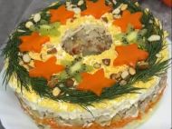Салат с&nbsp;шампиньонами и&nbsp;копченым сулугуни: идеально на&nbsp;праздники