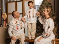 виктор Павлик с женой и сыном