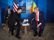 Зеленский готов объявить референдум по&nbsp;мирному плану Трампа после прекращения огня&nbsp;&mdash; СМИ