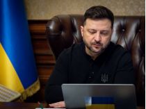 Володимир Зеленський летить до США. Фото Офісу президента