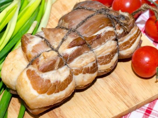 Копчена грудинка «по-карпатськи»