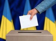 За&nbsp;кого голосовали&nbsp;бы украинцы, если&nbsp;бы президентские выборы провели уже сейчас: названа тройка кандидатов
