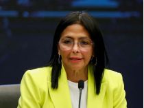 Вице-президент Делси Родригес временно возглавила Венесуэлу
