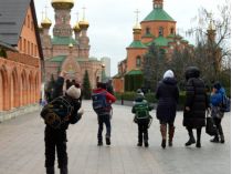 При монастирі в центрі Києва діти навчаються за радянськими підручниками&nbsp;— Фото: Слідство.Інфо