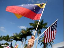 Прапори США та Венесуели