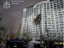 Будинок у Києві, пошкоджений при ракетно-дроновій атаці 9 січня