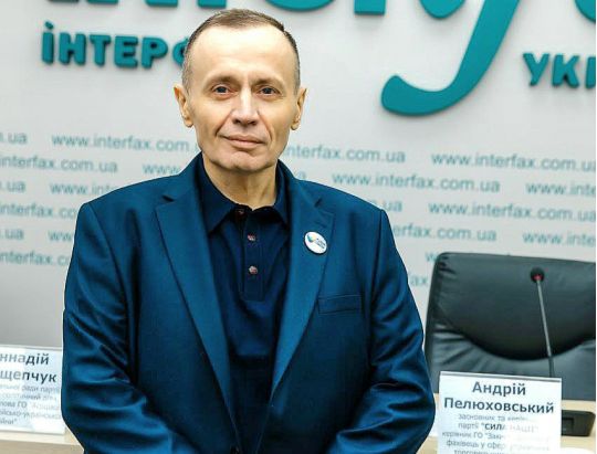 Политик Андрей Пелюховский