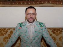 Дизайнер Андре Тан
