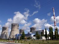 Удар по украинским АЭС может временно ограничить поставки электроэнергии и осложнить жизнь горожанам в морозные дни.