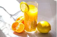 Що станеться з вашим тілом, якщо пити апельсиновий сік щодня