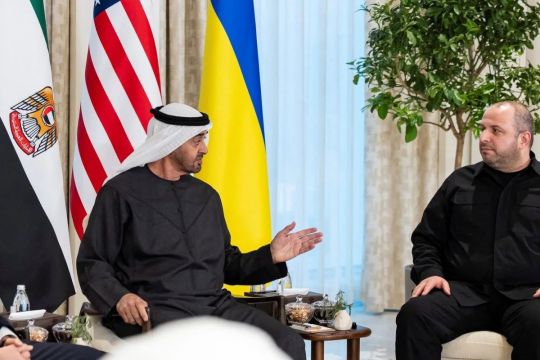Переговори США, України та Росії тривають