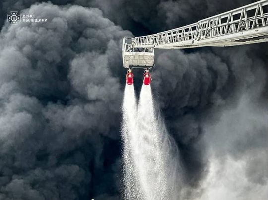 Пожежа на Львівщині після удару дрону. Фото ДСНС Львівщини 
