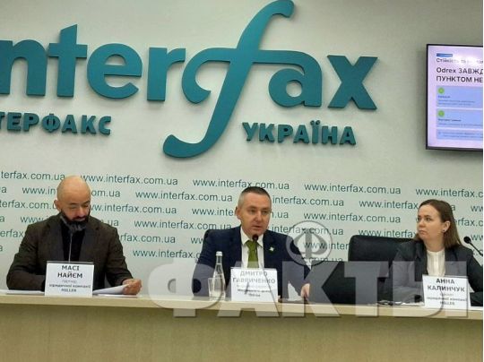 Партнер юридической компании MILLER Маси Найєм; адвокат юридической компании MILLER Анна Калинчук; медицинский директор медицинского дома Odrex Дмитрий Гавриченко