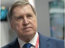 За словами Ушакова, провести зустріч Зеленського та путіна в Москві запропонував Трамп, фото з відкритих джерел.