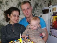 Надія і Влад Євдокимови з сином