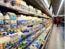 Продукти у магазині