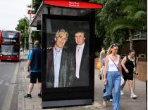 Фото Дональда Трампа та педофіла Джеффрі Епштейна на зупинці у США. Фото Getty Images 