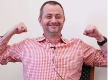 Голова Деснянської РДА Максим Бахматов