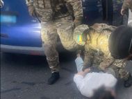 Вдень&nbsp;&mdash; б&rsquo;є, вночі&nbsp;&mdash; спить: в&nbsp;Києві суд відпустив водія &laquo;Мерседеса&raquo;, що&nbsp;проломив череп велосипедисту за&nbsp;зауваження про паркування на&nbsp;велосмузі
