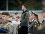 &laquo;Всі спроби стерти Україну та&nbsp;українців завершувалися тим, що&nbsp;ворожі імперії розсипались. Вистоїть Україна й&nbsp;зараз&nbsp;&mdash; проти цієї росії, без сумніву, вистоїть&raquo;,&nbsp;&mdash; Зеленський