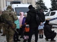 Евакуація дітей. Фото Національної поліції України