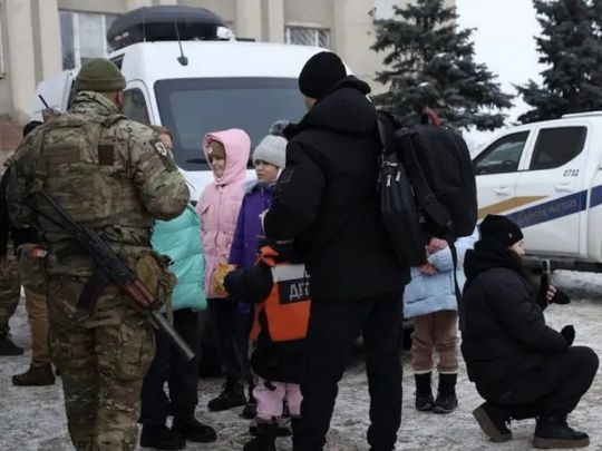 Евакуація дітей. Фото Національної поліції України