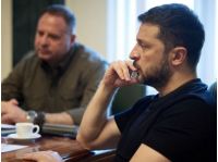 Зеленський не пояснив, чому звільнив Єрмака, фото офіс президента