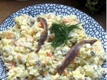 Салат из сельди и каперсов
