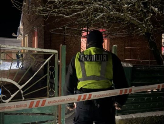Поліція виявила тіла двох підлітків та 42-річного чоловіка, фото Нацполіції