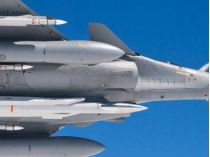 Винищувач Rafale зі встановленою ракетою ASMP-A з ядерною боєголовкою TNA. Фото: ПС Франції