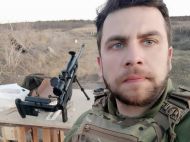 Портрет загиблого воїна на&nbsp;шоломі олімпійця: історія Олексія Хабарова
