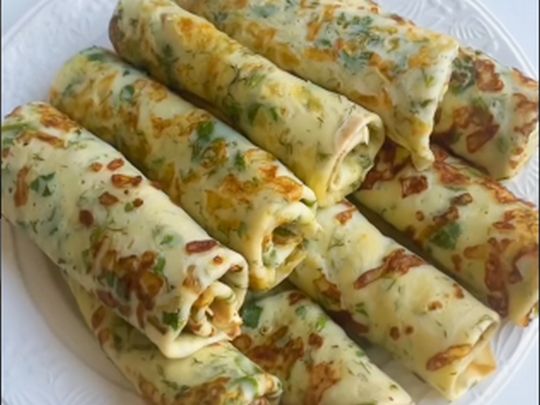 Блинчики с сыром и зеленью. Фото - скриншот