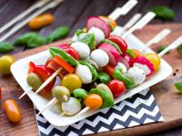 овощные шашлычки с моцареллой 