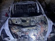 Спалили три Tesla за&nbsp;&laquo;20 баксів&raquo;: у&nbsp;Києві викрили юних диверсантів