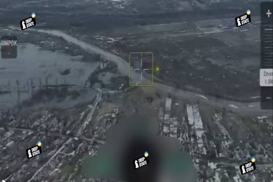 Взорвали дамбу