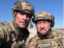 Тарас Цимбалюк у ролі воїна полку «Азов»