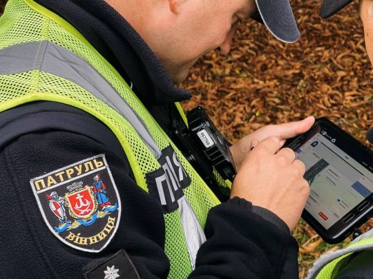 Поліція починає оформляти ДТП через планшети