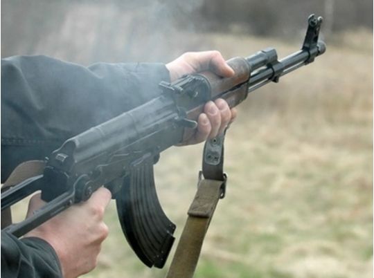 Чоловік зробив 90 пострілів з балкона, фото з відкритих джерел