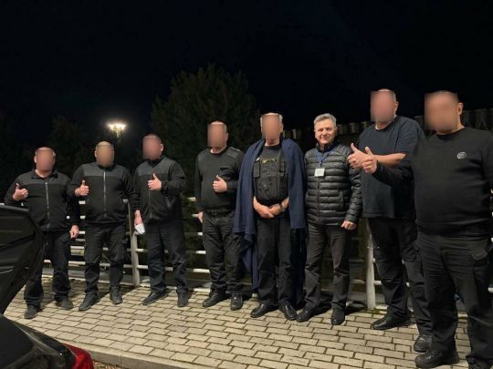 Фото инкассаторов со страницы Андрея Пышного
