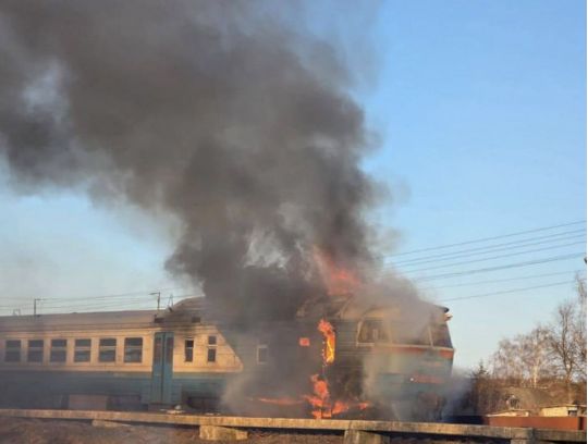 Дрон потрапив тепловозом у хвості поїзда, фото прокуратура