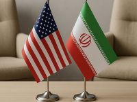 Прапори США та Ірану