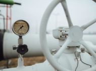 Європейський парламент пришвидшує відмову від російських нафти та&nbsp;газу&nbsp;&mdash; ЗМІ