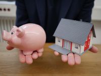 В Киеве наняли коллекторов для возврата долгов по обслуживанию домов. Фото Pixabay